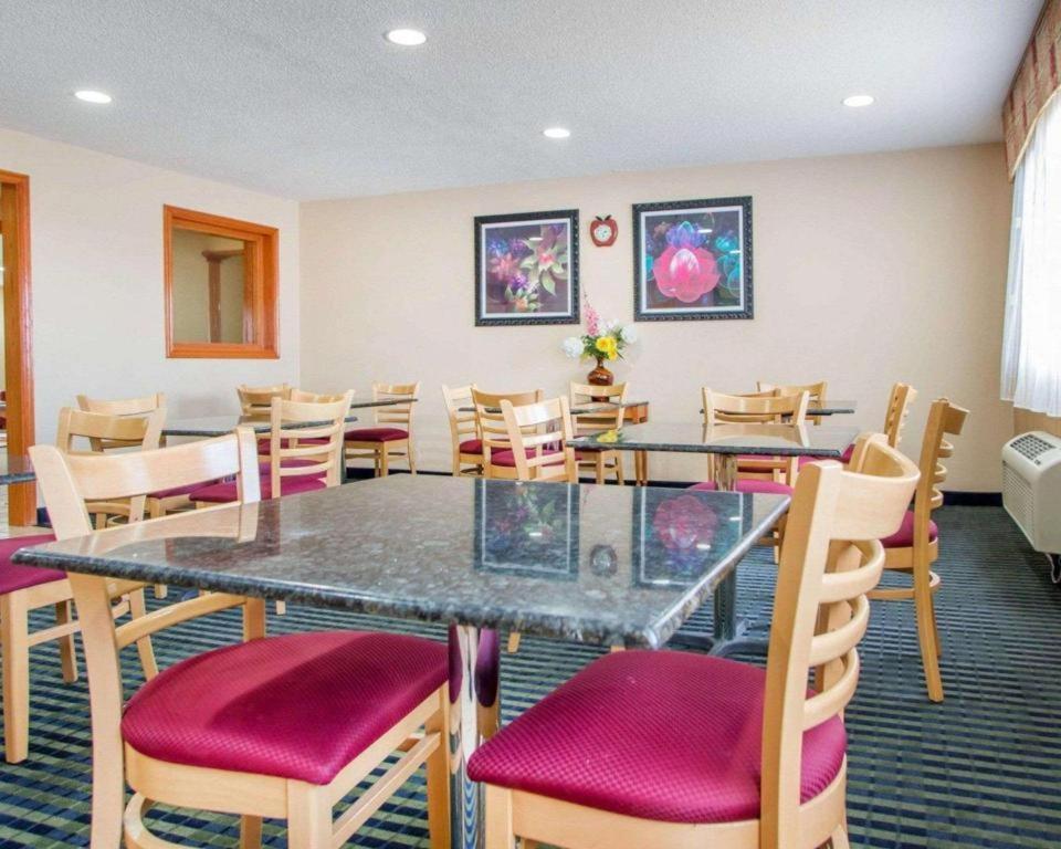 Quality Inn Ottawa Near Starved Rock State Park Exterior foto