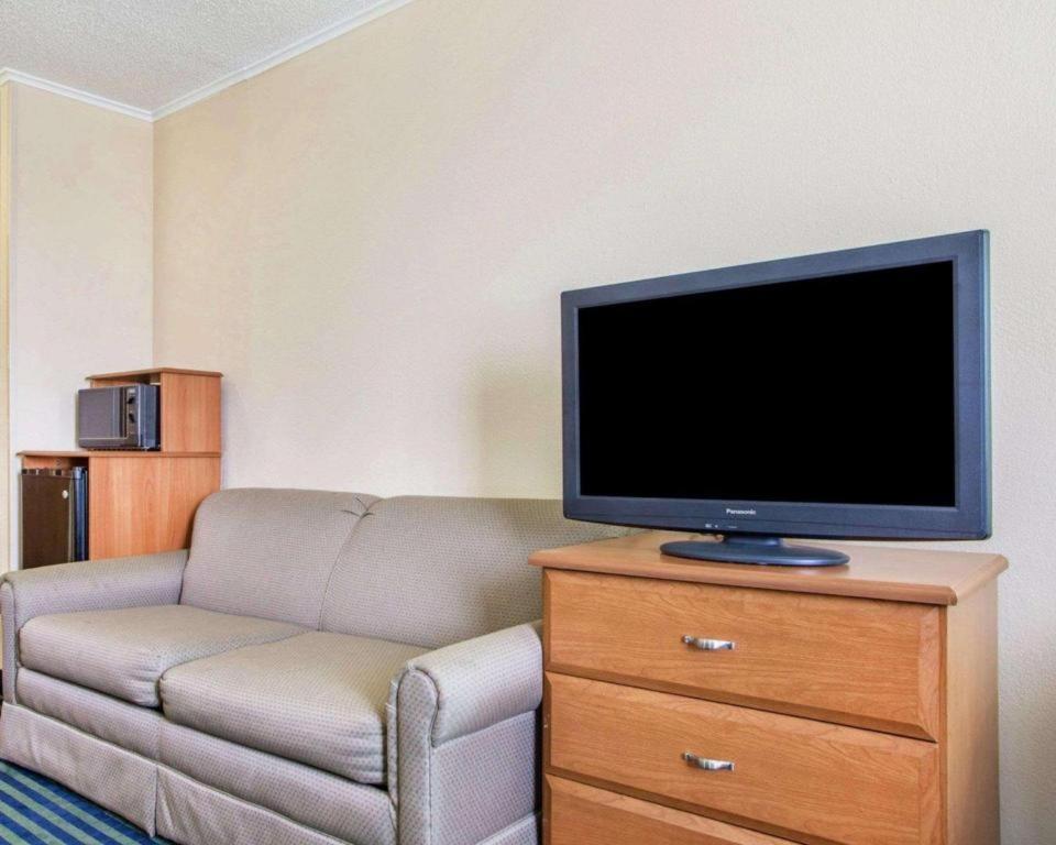 Quality Inn Ottawa Near Starved Rock State Park Exterior foto