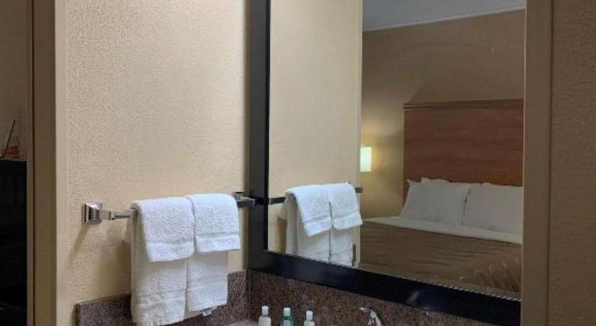 Quality Inn Ottawa Near Starved Rock State Park Exterior foto